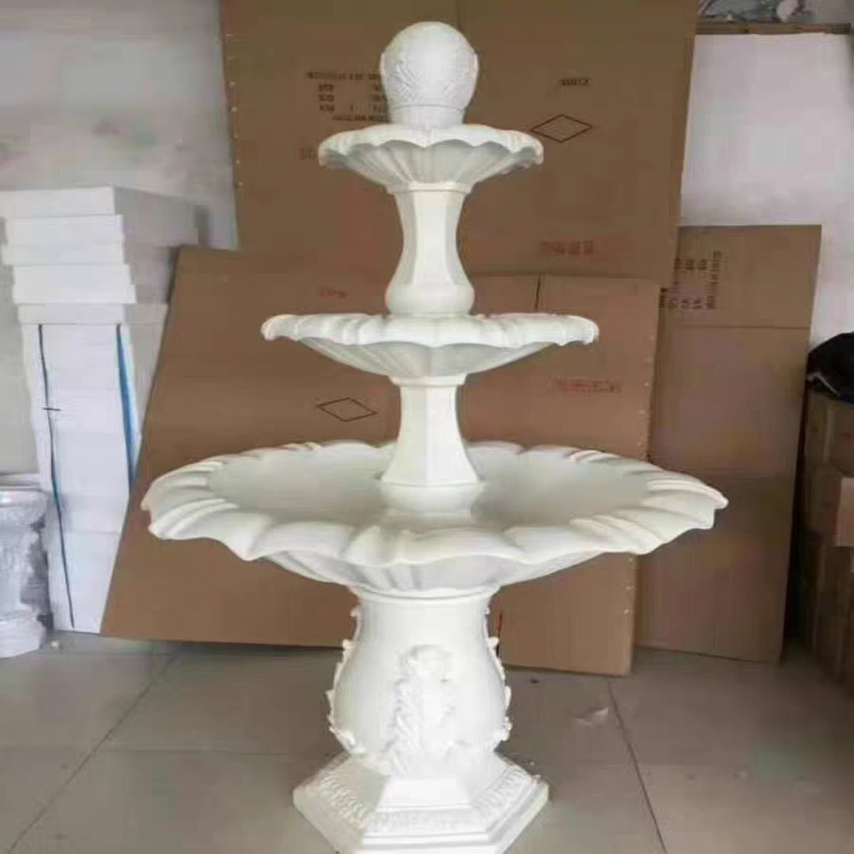 نافورة رقيقة من الألياف الزجاج - مراجعة Wedding Fountain وسعره