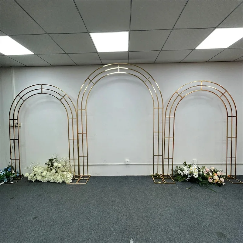 حامل قوس الزفاف الذهبي المعدني - مراجعة The Wedding Supply Store وسعره